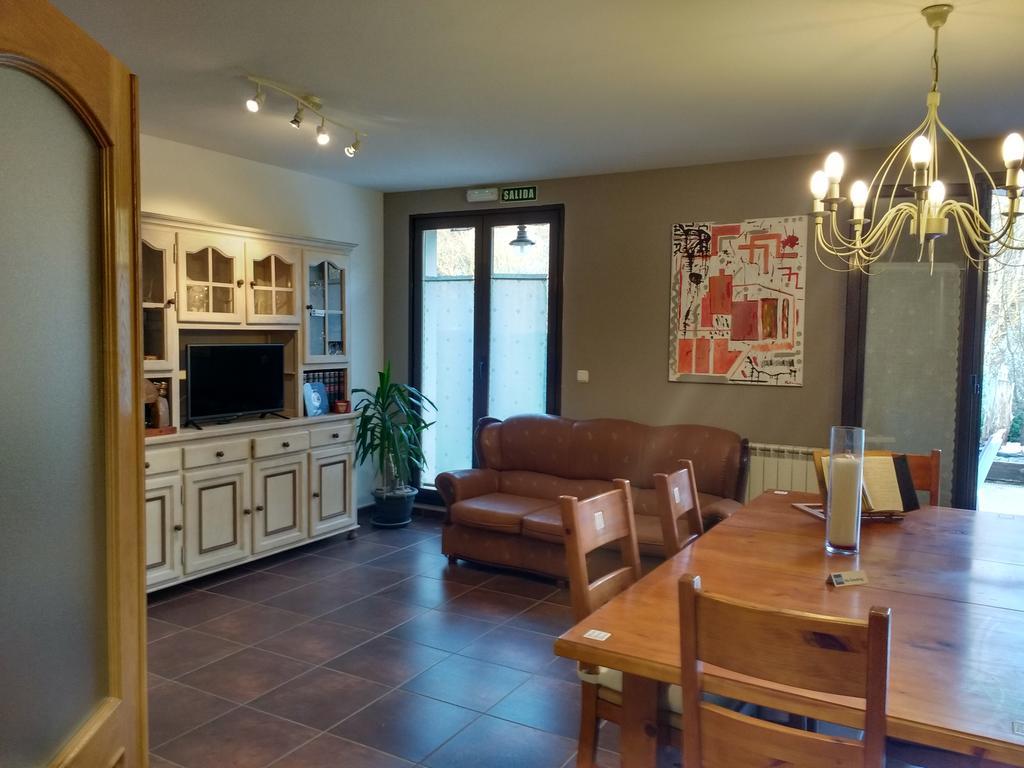 Larrasoana Casa Tau 게스트하우스 외부 사진