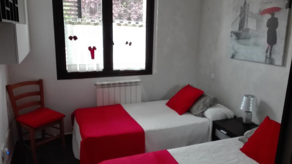 Larrasoana Casa Tau 게스트하우스 외부 사진